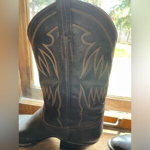 🤎Vintage Laramie 10.5-11 Boots in Great Used Condition